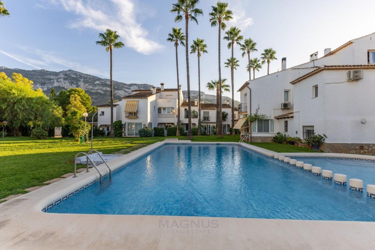 Properties for sale and rent in Spain photo 4