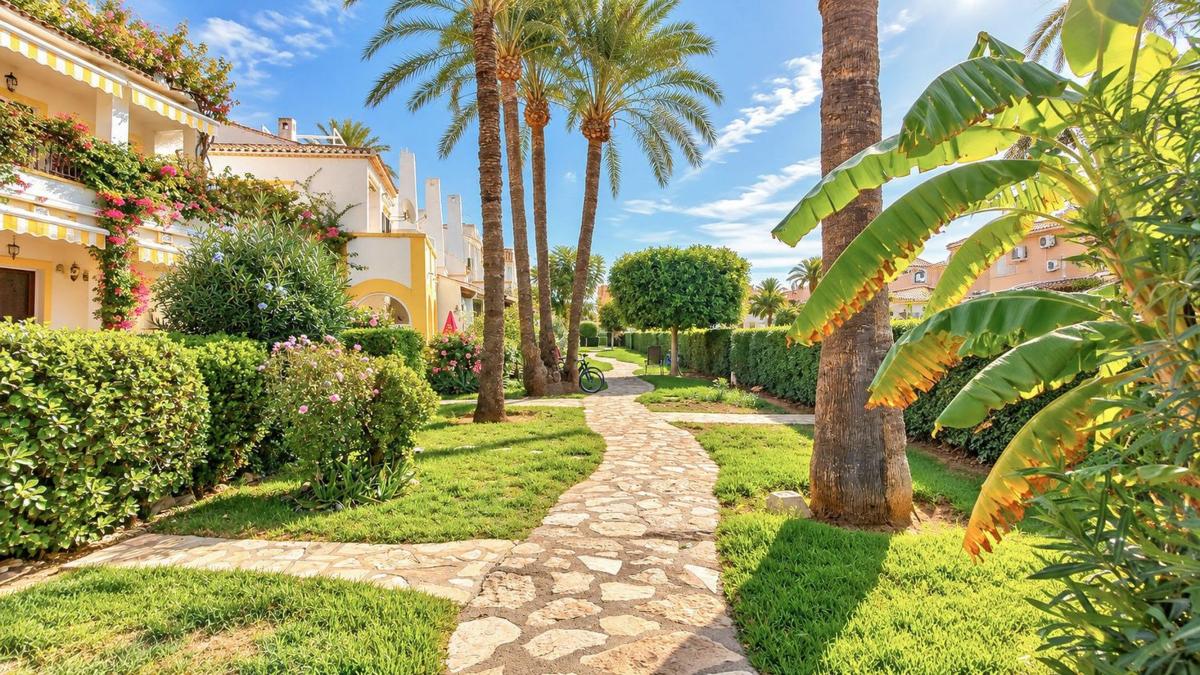 Properties for sale and rent in Spain photo 4