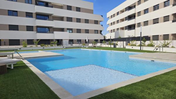 Продажа квартиры на Piso en Nou Nazaret - Frank Espinós, San Juan de Alicante, Сан-Хуан-де-Аликанте
photo 1