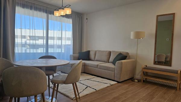 Продажа квартиры на Piso en Nou Nazaret - Frank Espinós, San Juan de Alicante, Сан-Хуан-де-Аликанте
thumbnail 3