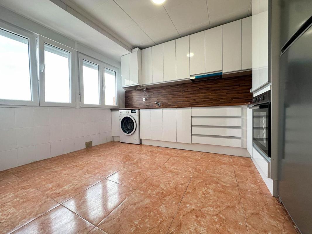 Продажа квартиры на Piso en Calle Colom, 18, Petrer, Петрер
 photo 4