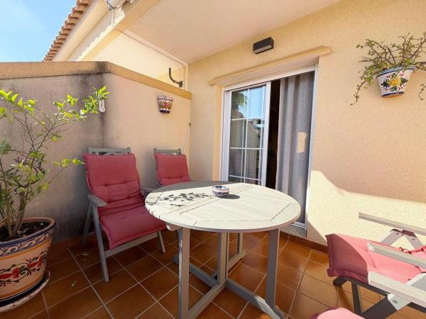 Chalet adosado en Calle Cabo San Antonio, 29, Lomas de Cabo Roig, Orihuela thumbnail 3