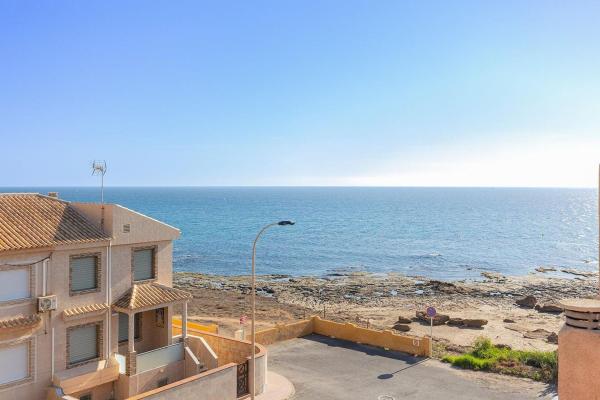 Chalet adosado en Cabo Cervera, Torrevieja thumbnail 2