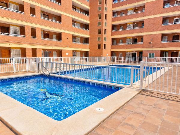 Sale of flat in Piso en Playa de los Náufragos, Torrevieja, Torrevieja
thumbnail 2