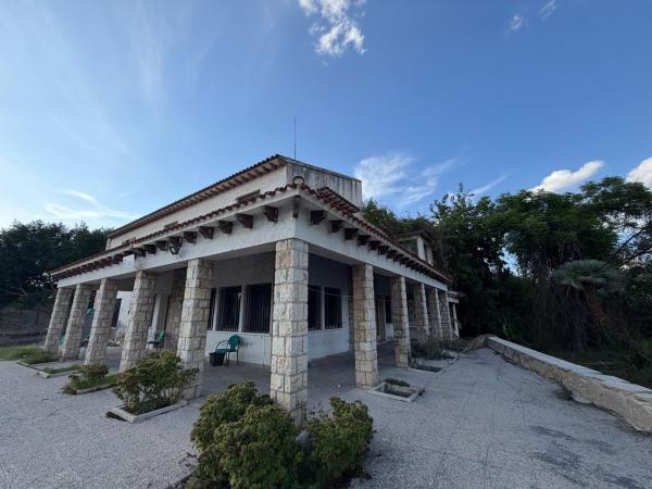 Продаётся загородный участок в  Finca rústica en Avenida Pintor Gastón Castelló, 72, Juan XXIII, Alicante / Alacant , Аликанте / Алакант photo 1