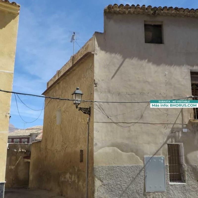 Propiedades en venta y alquiler en España photo 1
