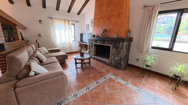 Rustic farm for sale in  Finca rústica en Partida Palmahermosa, 21, Casco urbano, Polop , Polop photo 2