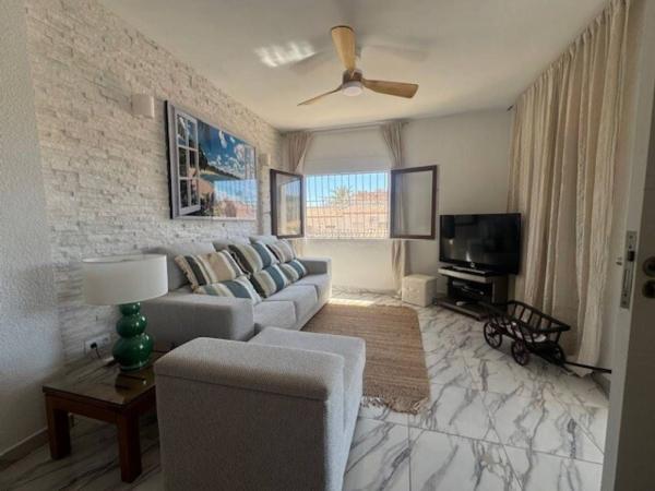 Продажа квартиры на Piso en Avenida de la Almadraba, Pueblo Español - Coveta Fumá, El Campello, Эль Кампельо
photo 1