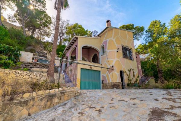 Independent chalet for sale in Casa o chalet en Cala Advocat - Baladrar, Benissa, Benissa
 photo 1