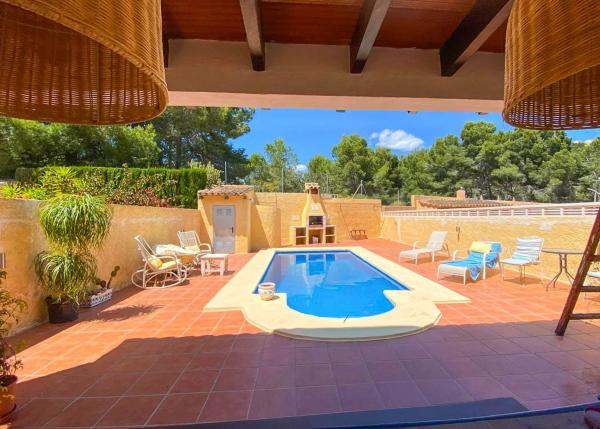 Chalet independiente en venta en Casa o chalet en Colonia Escandinavia-Cautivador, Alfaz del Pi, Alfaz del Pi
photo 1