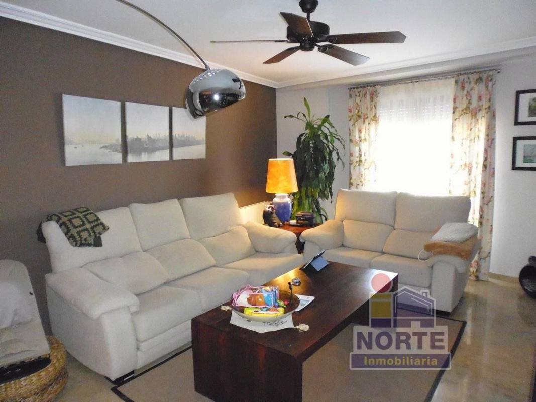 Sale of apartment in Piso en Centro - Zona Alta, Alcoy / Alcoi, Alcoy
photo 3