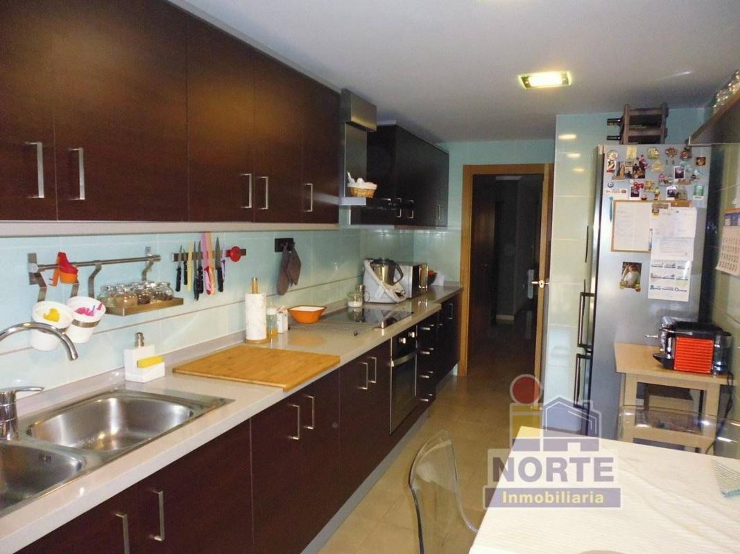 Sale of apartment in Piso en Centro - Zona Alta, Alcoy / Alcoi, Alcoy
photo 5
