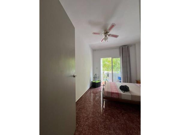 Продажа квартиры на Piso en Calle Jaume I, Centro, San Juan de Alicante, Сан-Хуан-де-Аликанте
thumbnail 3