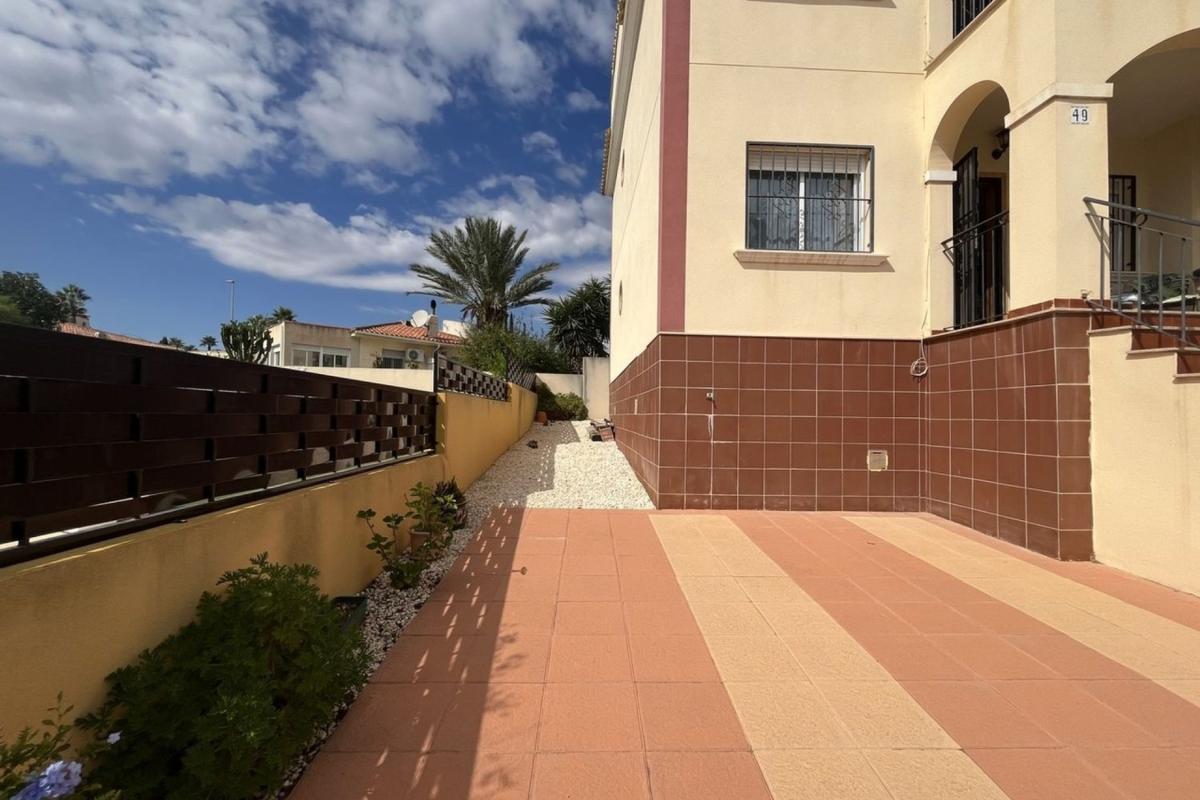 Sale of apartment in Piso en Calle Salvador Dalí, Algorfa, Algorfa
photo 2