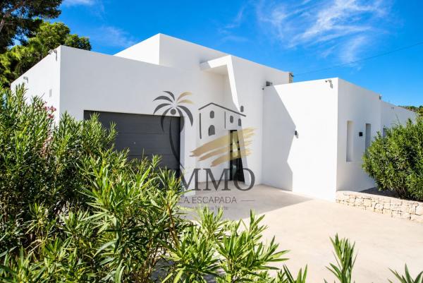 Casa o chalet independiente en Mediterrania, 109, Cala Advocat - Baladrar, Benissa photo 2