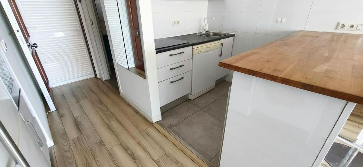 Venta de piso en Piso en Playa de Levante, Benidorm, Benidorm
 photo 2