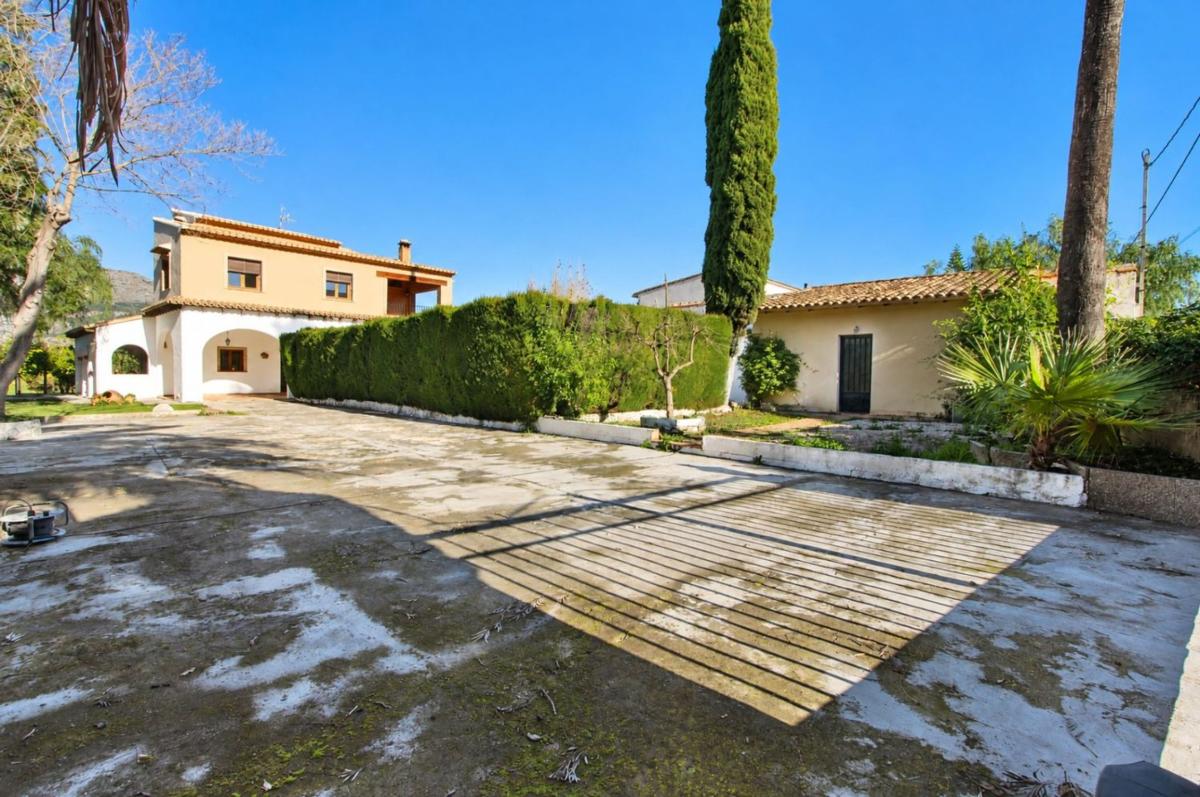 Sale of independent chalet in Casa o chalet en Orba, Orba
photo 4