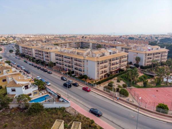 Sprzedaż mieszkania w Piso en Calle Guapiles, Playa Flamenca, Orihuela, Orihuela
photo 1