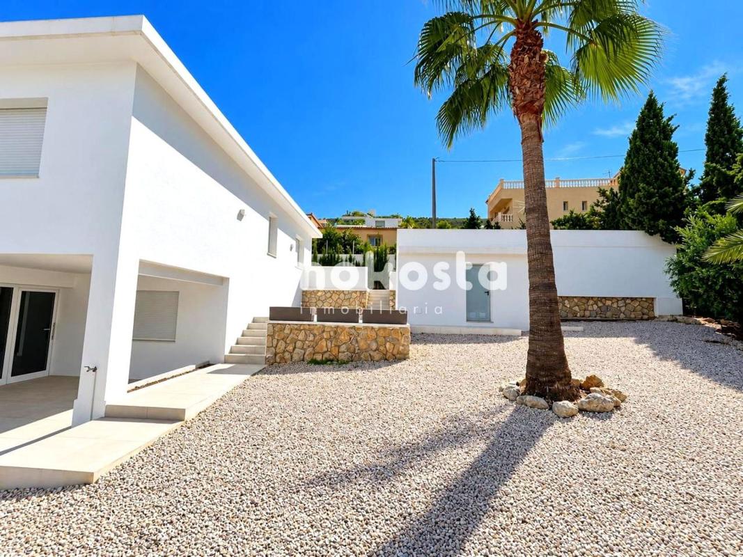 Properties for sale and rent in Spain photo 2