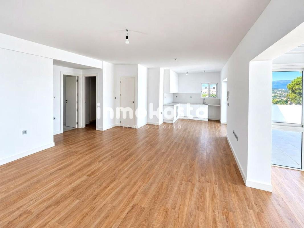 Properties for sale and rent in Spain photo 3