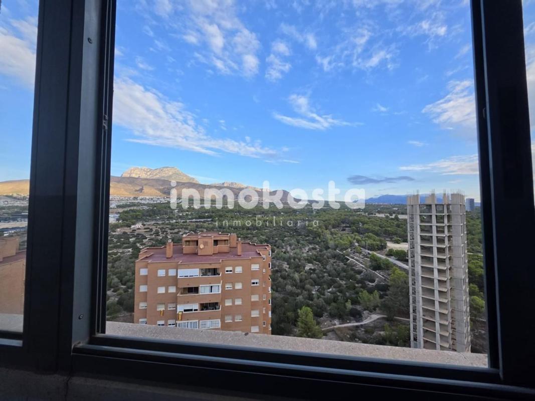 Sprzedaż mieszkania w Piso en Calle de Dénia, Playa de Poniente, Benidorm, Benidorm
photo 3