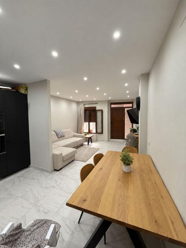 Properties for sale and rent in Spain photo 2