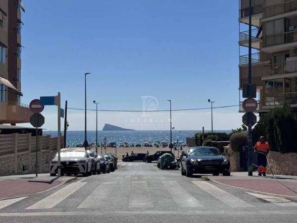 Local en Playa de Poniente, Benidorm photo 1