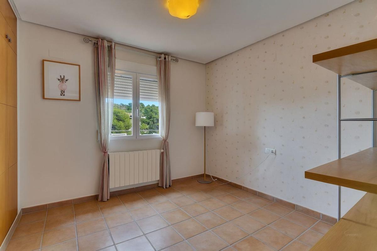 Properties for sale and rent in Spain photo 2