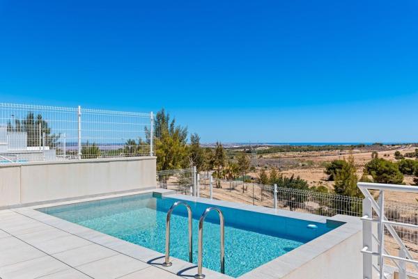 Independent chalet for sale in Casa o chalet en La Cañada - Los Alcores, San Miguel de Salinas, San Miguel de Salinas
 photo 2