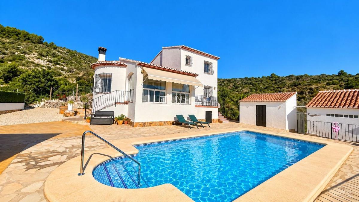Продажа отдельного шале в  Casa o chalet en Alcalalí, Алкалави photo 2