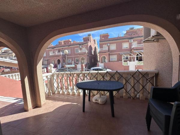 Chalet adosado en Calle de Xipre, Monte y Mar, Gran Alacant photo 4