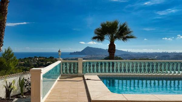 Chalet wolnostojący na sprzedaż w  Casa o chalet en Altea la Vella, Altea, Altea photo 1