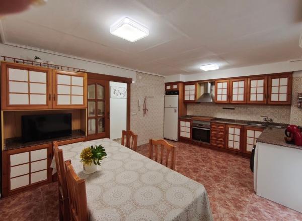 Продажа квартиры на Piso en Calle de Fra Juan Tensa, Campello Pueblo, El Campello, Эль Кампельо
photo 1