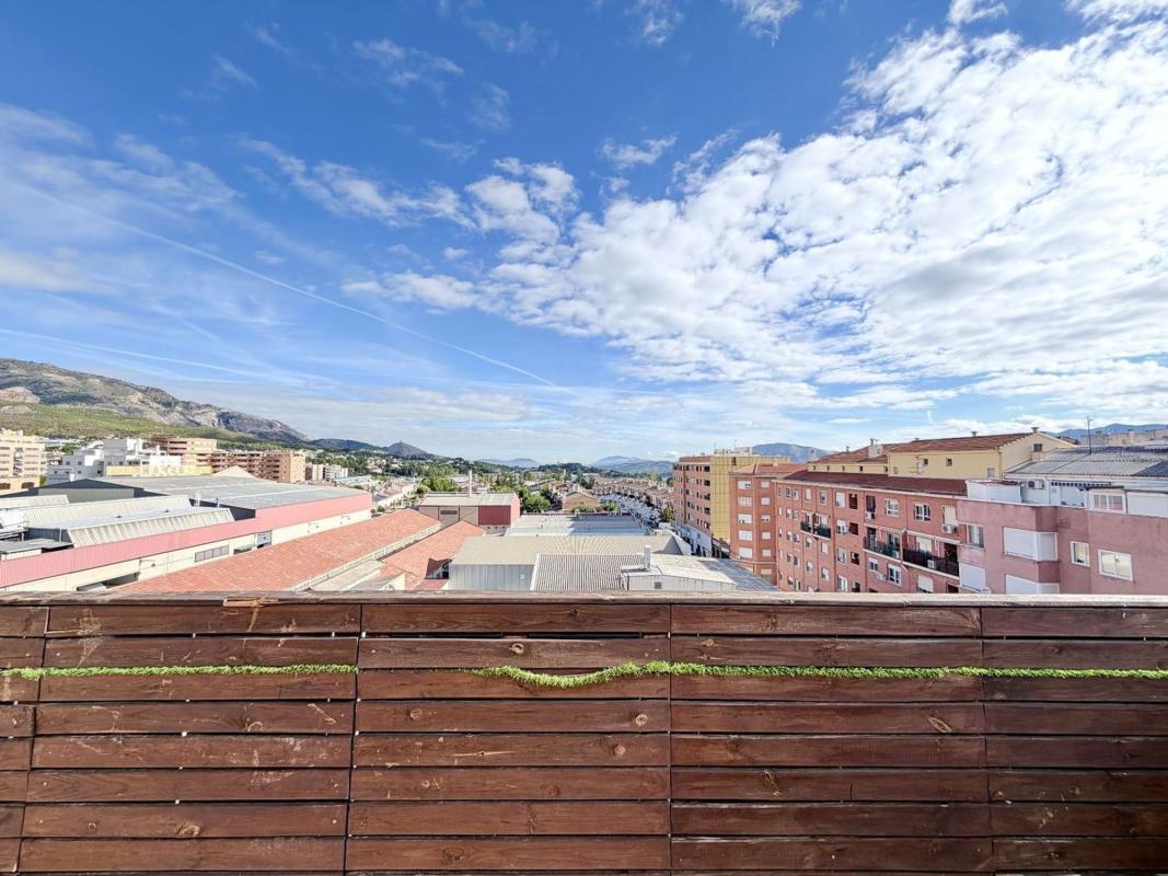 Venta de ático en  Ático en Barri Zona Nord, Alcoy / Alcoi, Alcoy / Alcoi photo 2