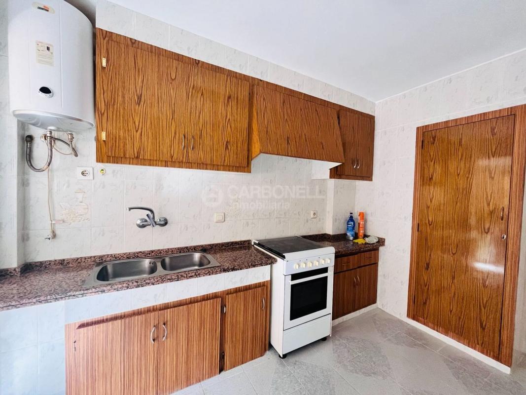 Sale of apartment in Piso en Calle Cronista Remigi Vicedo, Barri Santa Rosa, Alcoy / Alcoi, Alcoy
photo 3