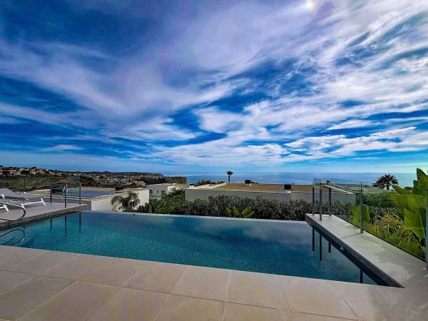 Independent chalet for sale in Casa o chalet en Calle Lirios, 114, Cumbre del Sol, Benitachell, Benitachell
 photo 1