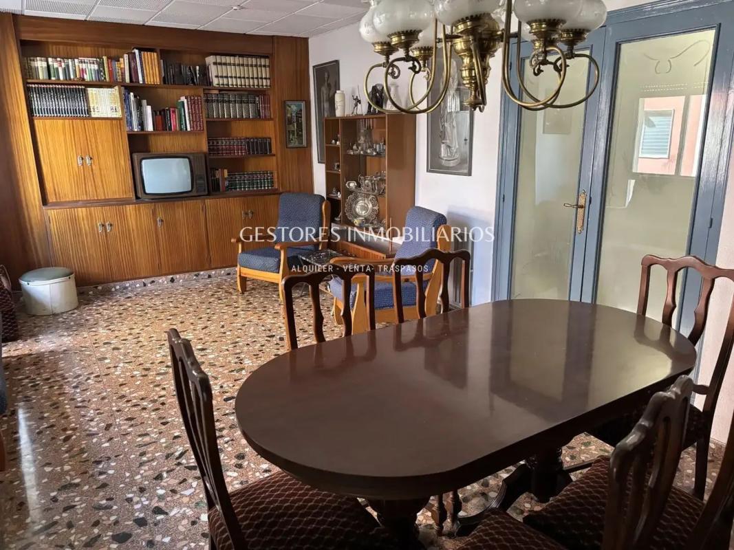 Sale of apartment in Piso en Barri Eixample, Alcoy / Alcoi, Alcoy
photo 4