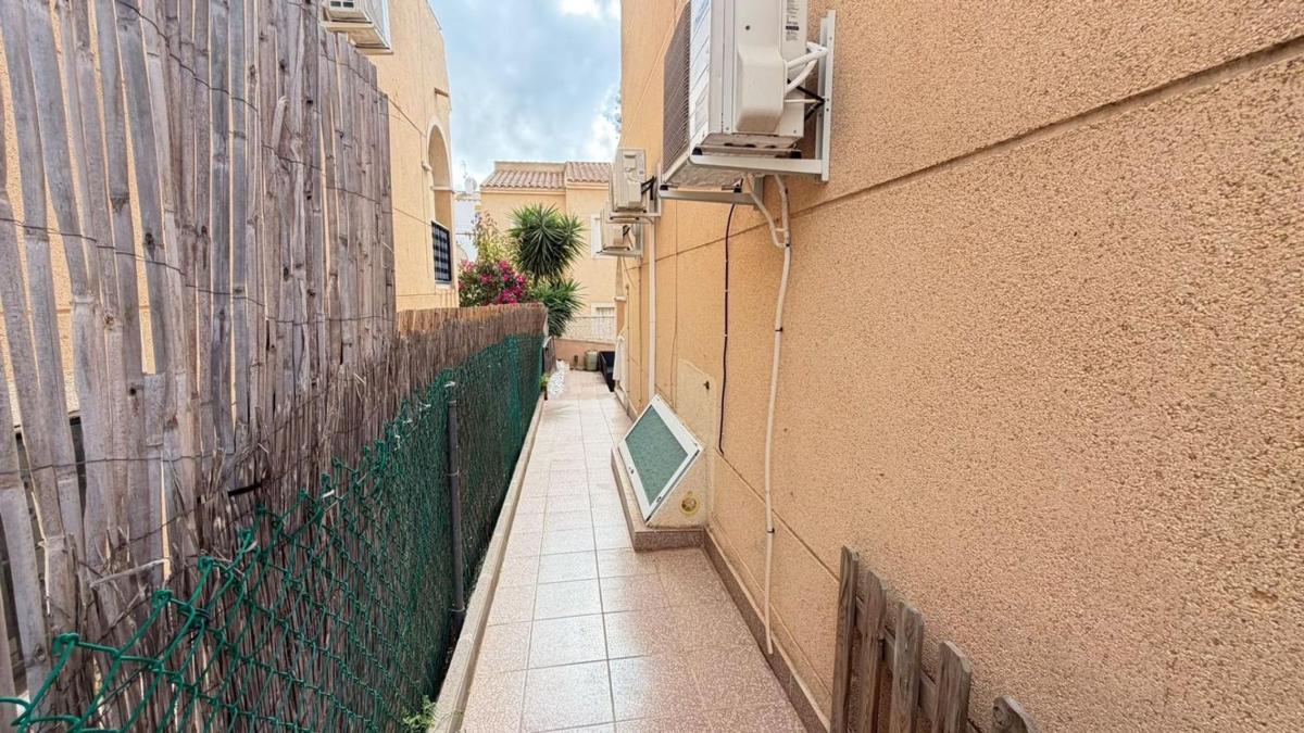 Properties for sale and rent in Spain photo 5