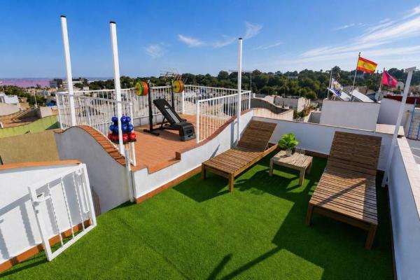 Chalet pareado en Avenida Laguna Azul, 49, Los Balcones - Los Altos del Edén, Torrevieja photo 4