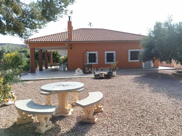 Casa o chalet independiente en Monforte del Cid photo 1