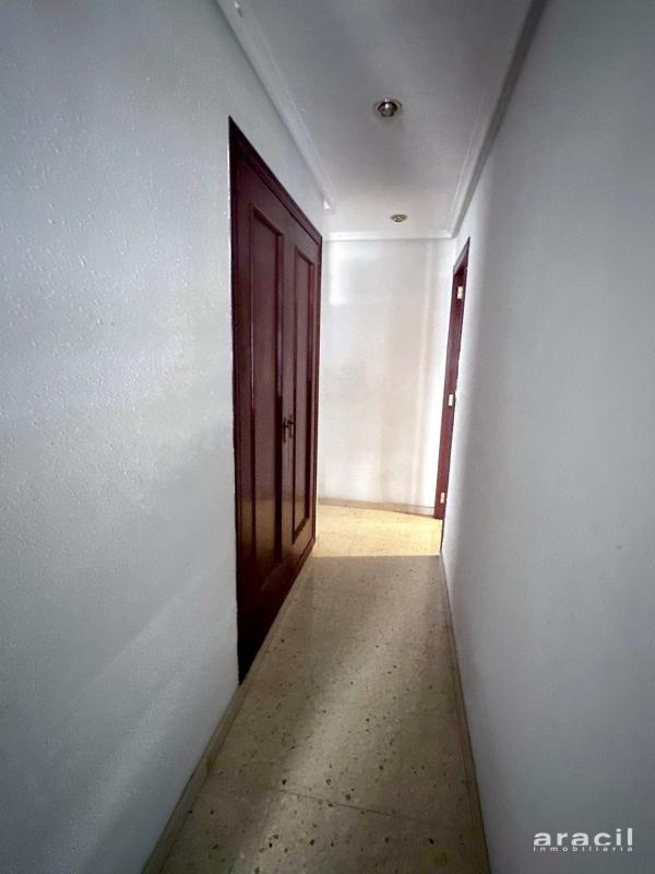 Sale of apartment in Piso en Avenida Hispanitat, 23, Barri Zona Nord, Alcoy / Alcoi, Alcoy
photo 2