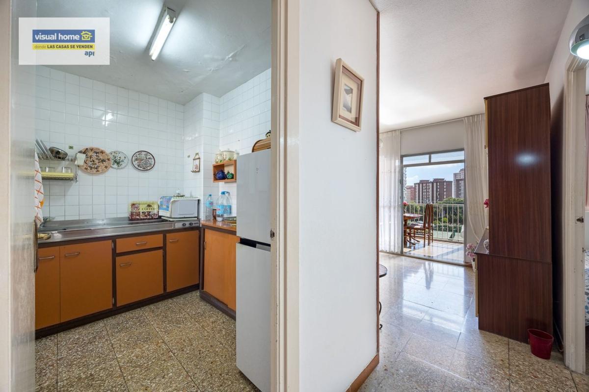 Venta de piso en Piso en Pueblo Levante, Benidorm, Benidorm
photo 1