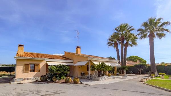 Casa o chalet independiente en Partida Valverde Bajo, Centro, Santa Pola thumbnail 2