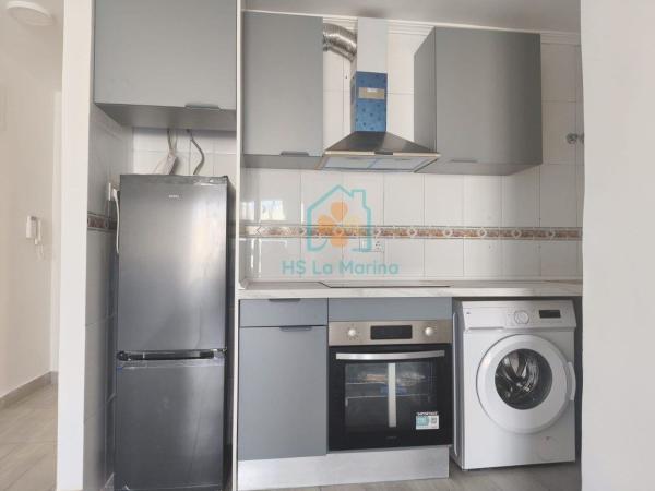 Venta de piso en Piso en Avenida Habaneras - Curva de Palangre, Torrevieja, Torrevieja
photo 1