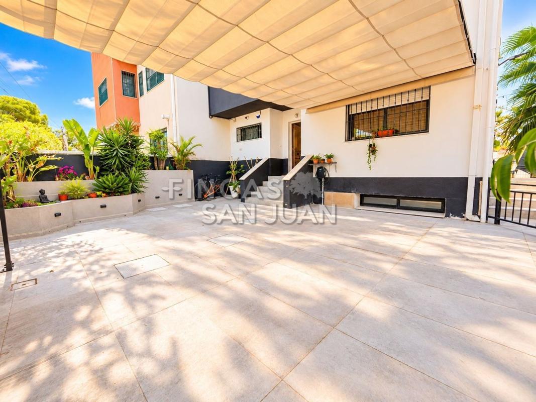Properties for sale and rent in Spain photo 5
