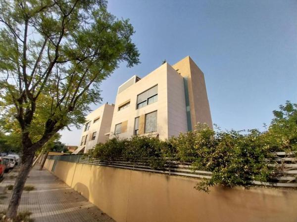 Дуплекс на продажу в Dúplex en Centro, San Juan de Alicante, Сан-Хуан-де-Аликанте photo 1