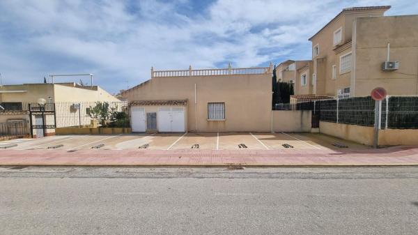 Chalet pareado en Calle el Moll, Urbanizaciones, Guardamar del Segura photo 2