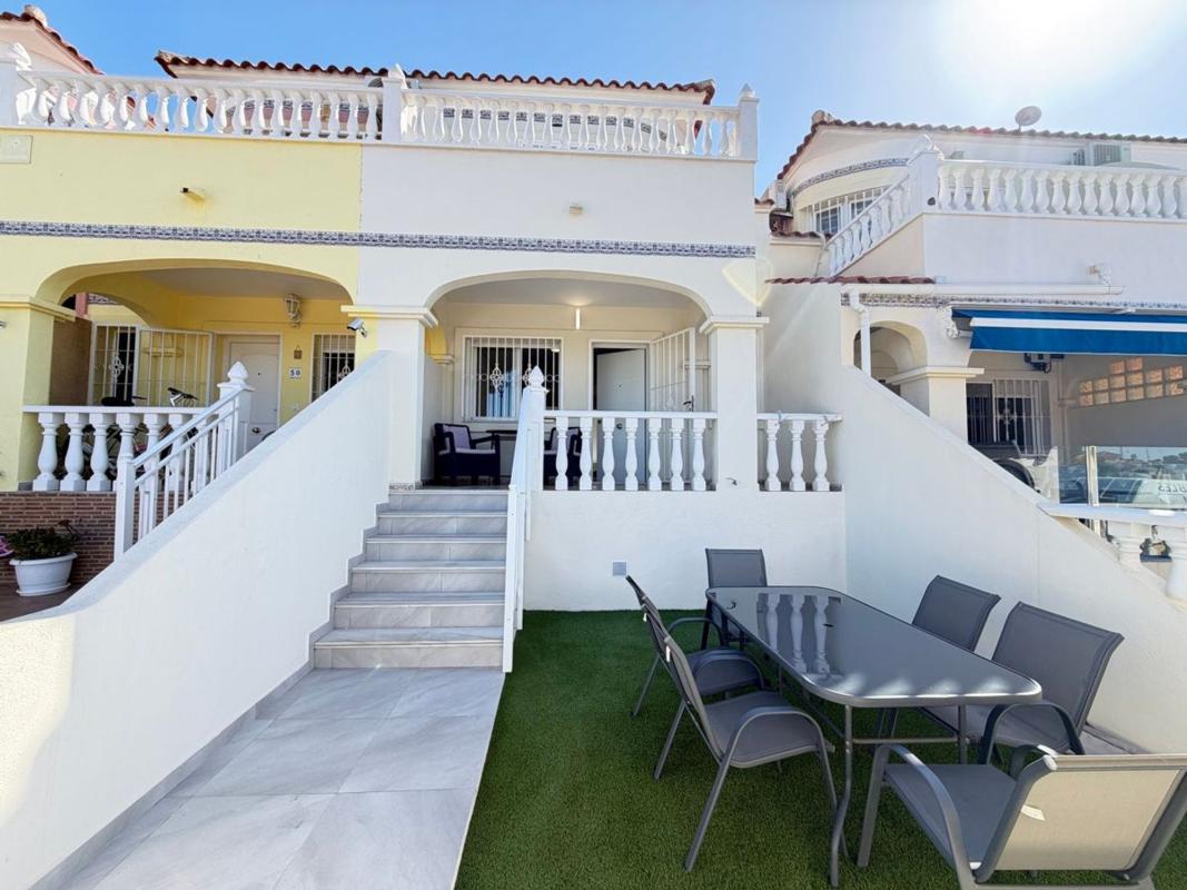 Properties for sale and rent in Spain photo 2