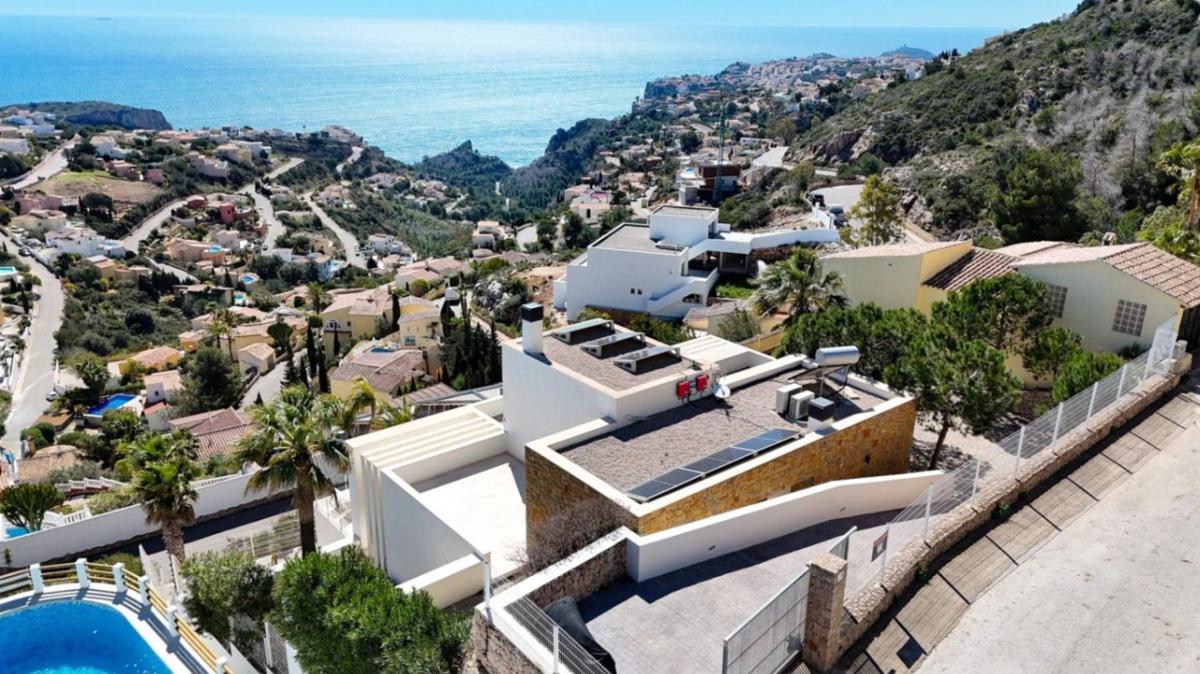 Sale of independent chalet in Casa o chalet en Cumbre del Sol, Benitachell, Benitachell
photo 3