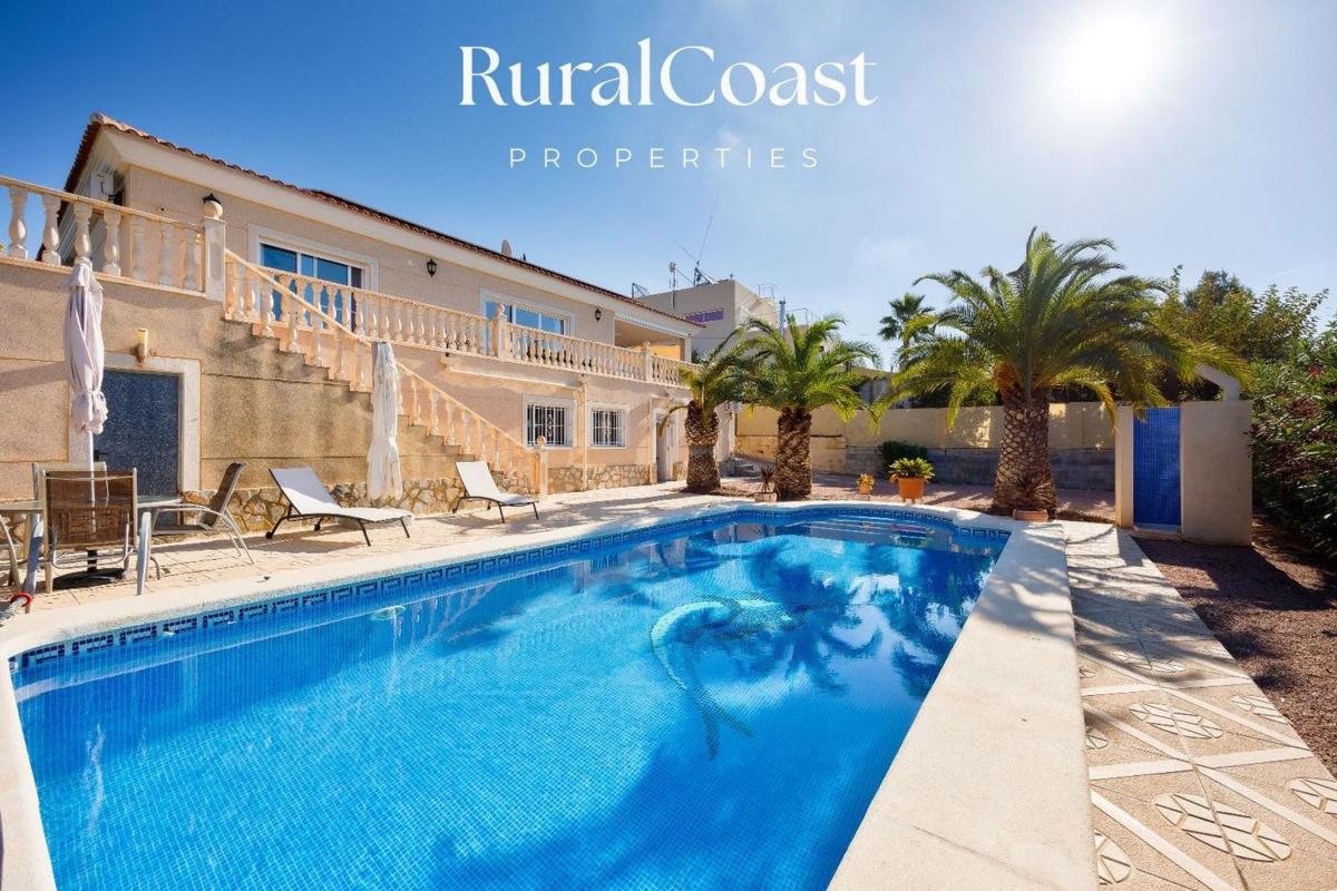 Properties for sale and rent in Spain photo 2